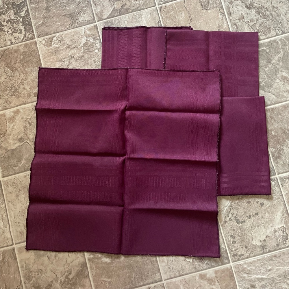Elegant Purple Napkin Set